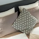 Peaceful Oasis With Air Conditioner Top Location
